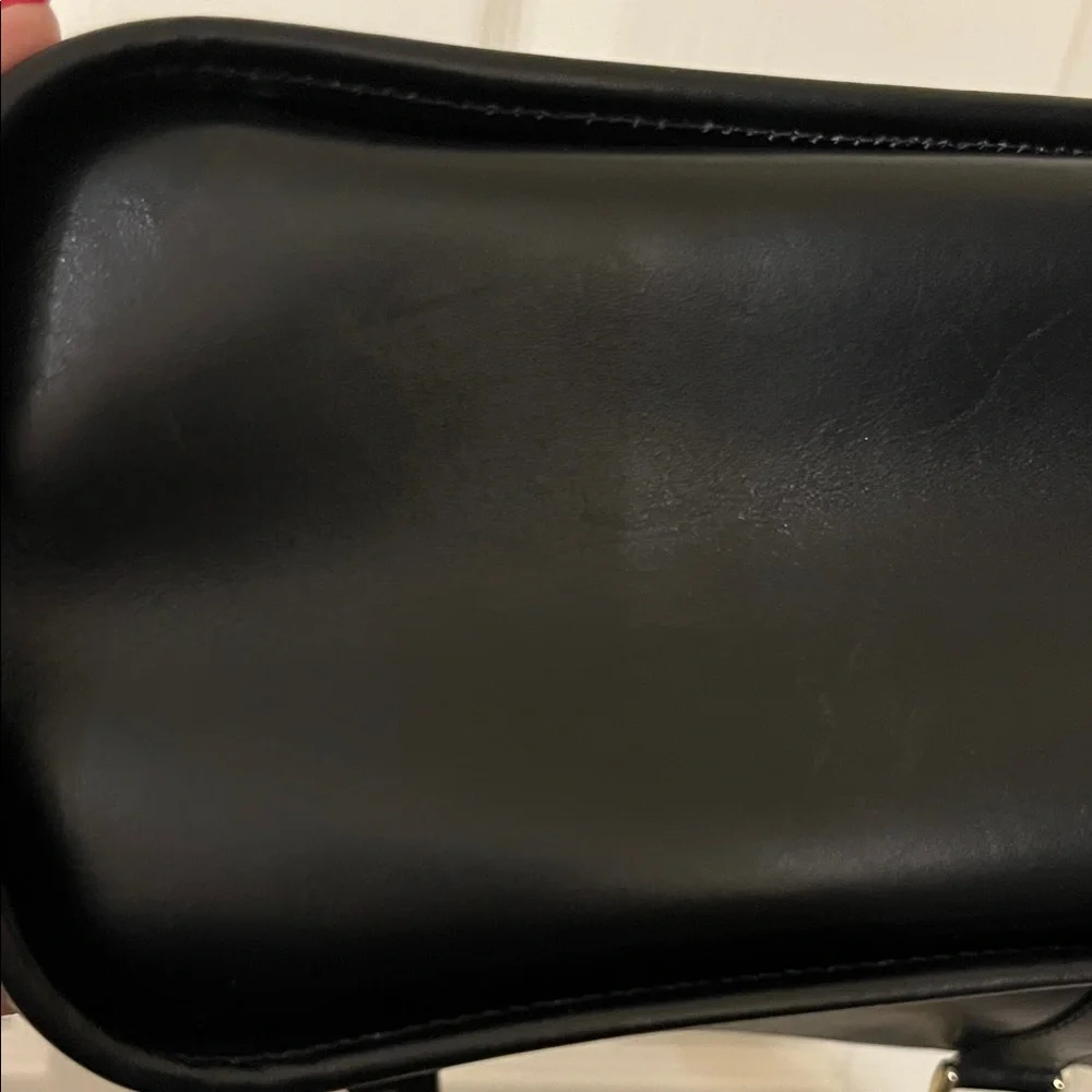 Bally Made in Italy Leather Medium Black Satchel with Gold Accents with handles - Picture 4 of 8